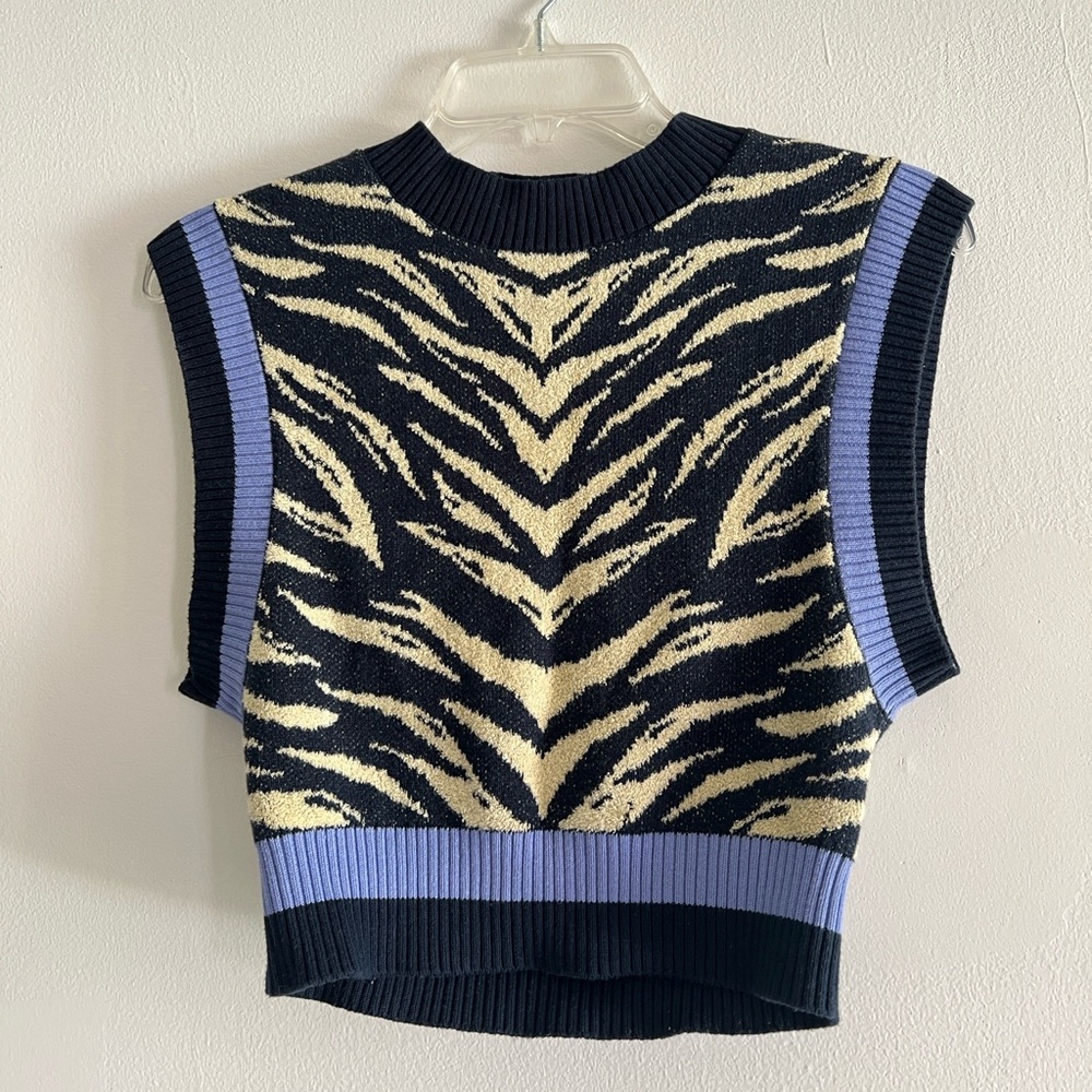 Sweater Vest